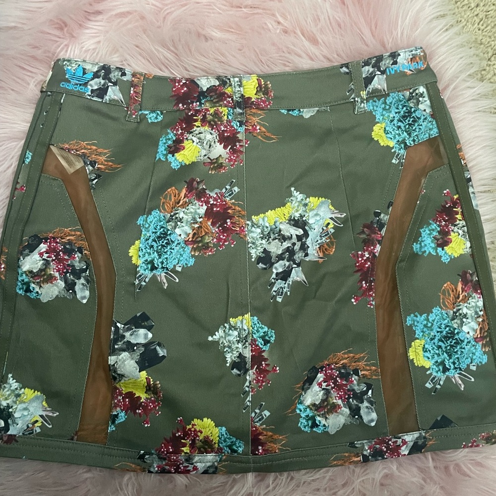 YVI PARK brand new, never worn Jean skirt